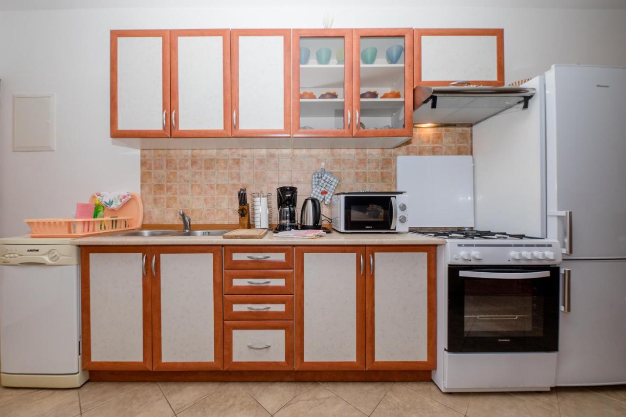Apartments Scerbe 3103 Mundanije Zewnętrze zdjęcie