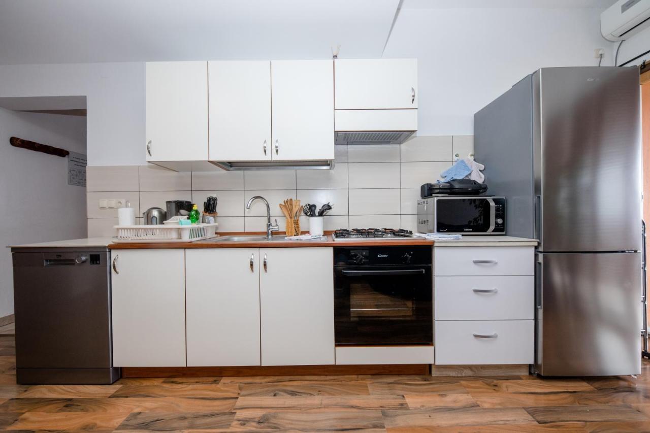 Apartments Scerbe 3103 Mundanije Zewnętrze zdjęcie