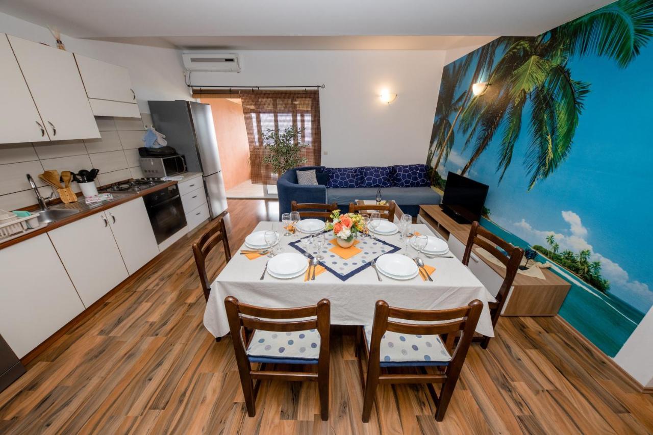 Apartments Scerbe 3103 Mundanije Zewnętrze zdjęcie
